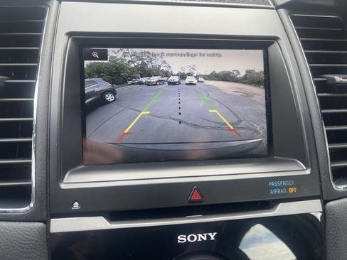 Used 2015 Ford Taurus Limited w/ Equipment Group 301A AWD/4WD image 21