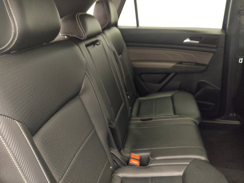 Used 2022 Volkswagen Atlas Cross Sport SEL R-Line AWD/4WD image 19