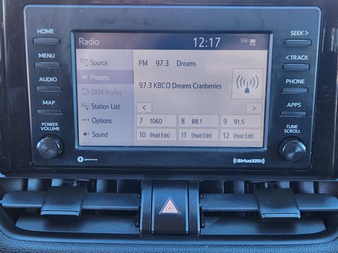 Used 2020 Toyota RAV4 XLE image 13