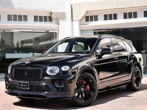 Used 2023 Bentley Bentayga AWD/4WD image 8