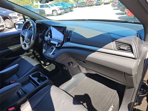 Used 2023 Honda Odyssey Sport image 27