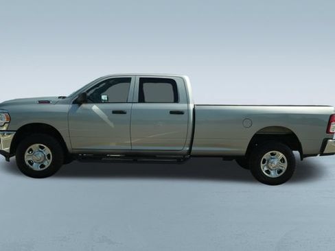 Used 2022 RAM 2500 Tradesman AWD/4WD image 4