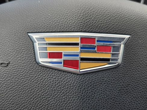 Used 2023 Cadillac XT4 Premium Luxury FWD image 25