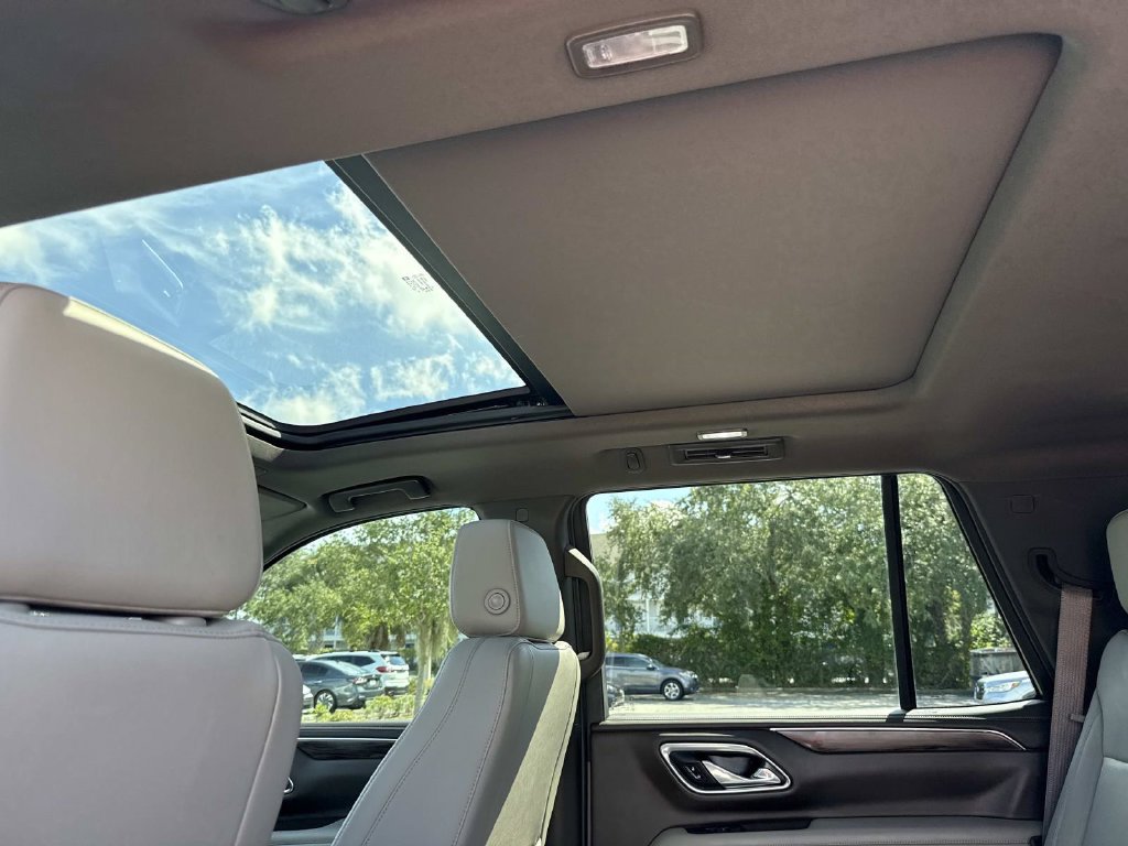 Used 2021 Chevrolet Tahoe LT w/ LT Signature Package AWD/4WD image 17