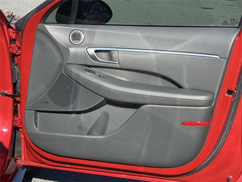 Used 2021 Hyundai Sonata SEL Plus w/ Tech Package image 14
