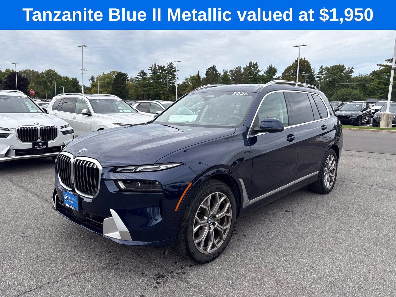 Used 2026 BMW X7 xDrive40i w/ Premium Package AWD/4WD image 2