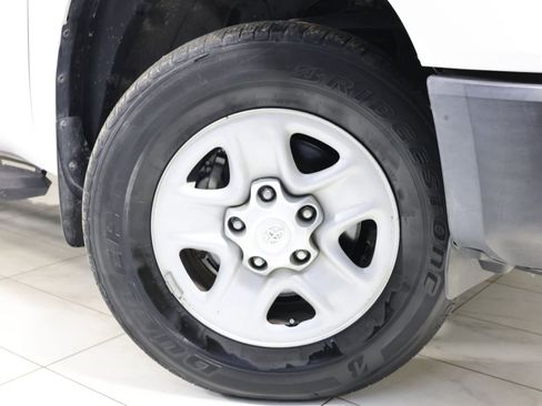 Used 2020 Toyota Tundra SR image 11