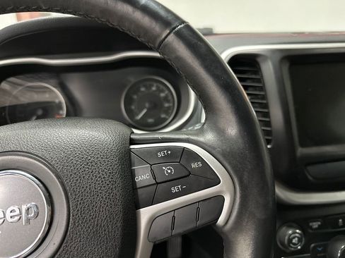 Used 2014 Jeep Cherokee Trailhawk w/ Leather Interior Group image 13