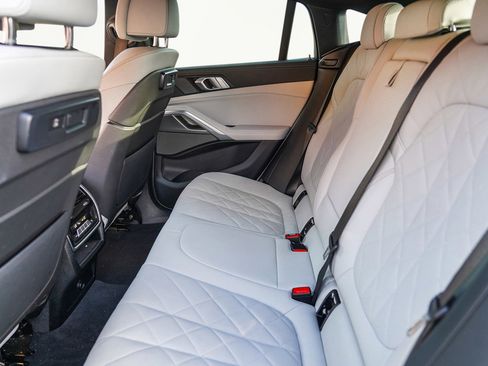 Used 2023 BMW X6 xDrive40i w/ M Sport Package image 57