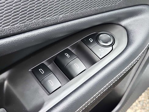 Used 2025 Chevrolet Blazer EV LT AWD/4WD image 13