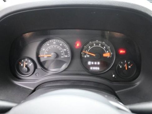 Used 2016 Jeep Compass Sport FWD image 10