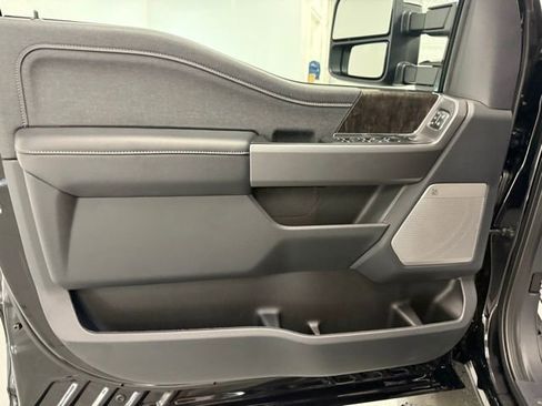 New 2026 Ford F250 4x4 Crew Cab Super Duty image 13