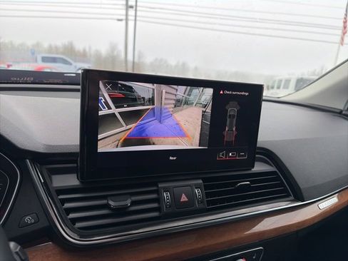 Used 2022 Audi Q5 2.0T Premium w/ Convenience Package image 14