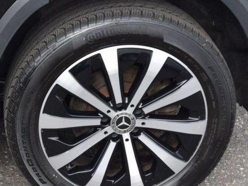 Used 2022 Mercedes-Benz GLA 250 4MATIC image 18