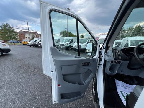 Used 2018 Ford Transit 350 148 Medium Roof RWD image 9
