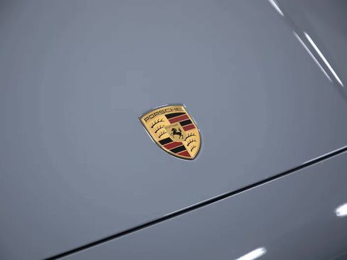 Certified 2025 Porsche Cayenne S AWD/4WD image 17