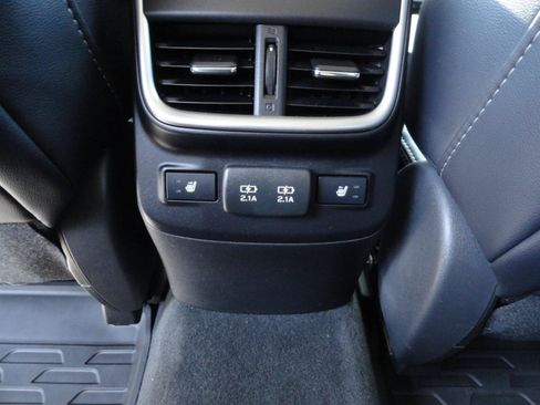 Used 2022 Subaru Outback Limited AWD/4WD image 23