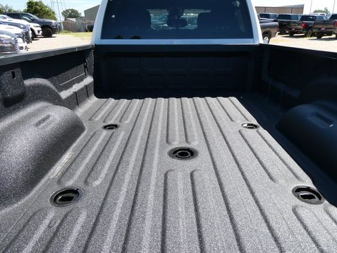 New 2026 RAM 3500 Big Horn AWD/4WD image 6