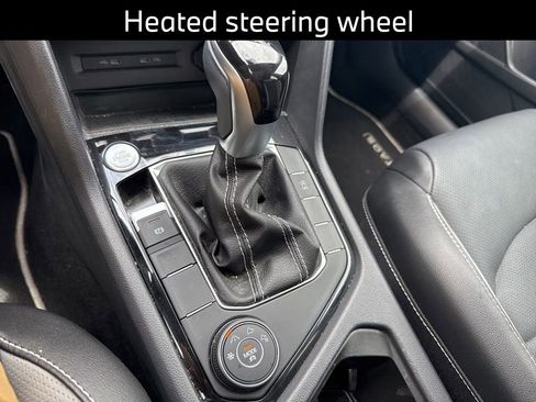 Used 2023 Volkswagen Taos SEL AWD/4WD image 18