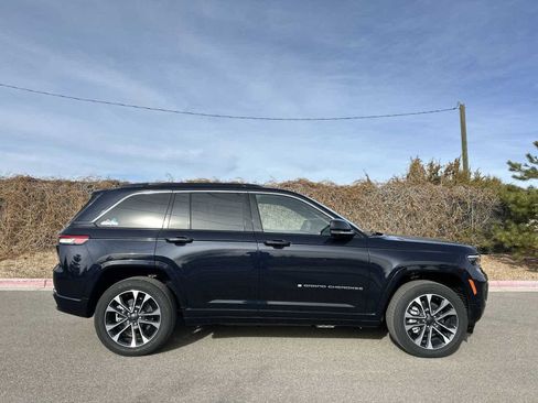 New 2024 Jeep Grand Cherokee Overland w/ Advanced Protech Group III image 36