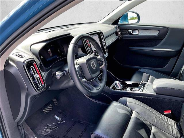 Used 2023 Volvo XC40 B5 Ultimate w/ Protection Package Premier AWD/4WD image 14