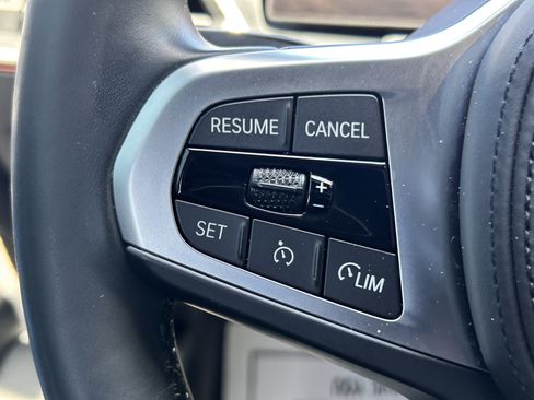 Used 2023 BMW i4 eDrive40 w/ M Sport Package RWD image 11