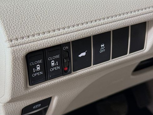 Certified 2026 Honda Odyssey EX-L image 8