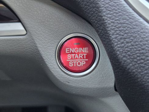 Used 2017 Acura TLX w/ Technology Package image 25