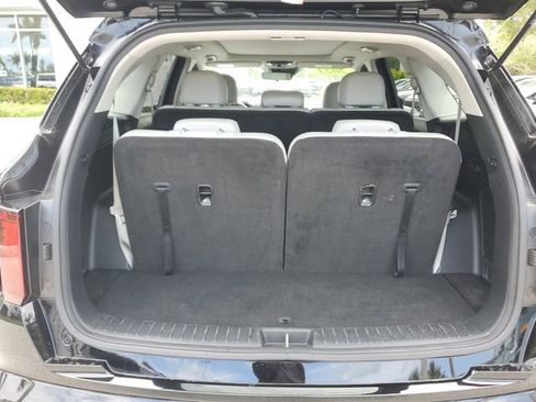 Certified 2023 Kia Sorento S w/ Panoramic Sunroof Package FWD image 6