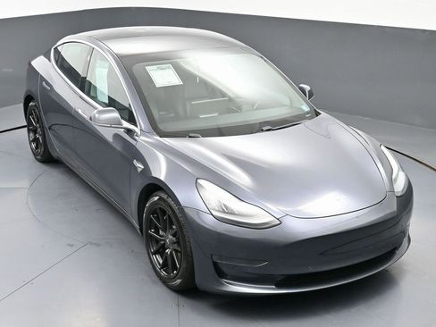 Used 2020 Tesla Model 3 Standard Range Plus image 43