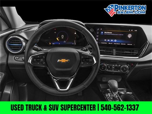 New 2025 Chevrolet Trax LT w/ Driver Confidence Package image 28