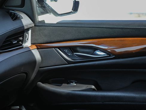 Used 2020 Cadillac Escalade Luxury image 22