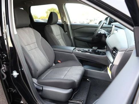 New 2026 Nissan Rogue SV AWD/4WD image 24