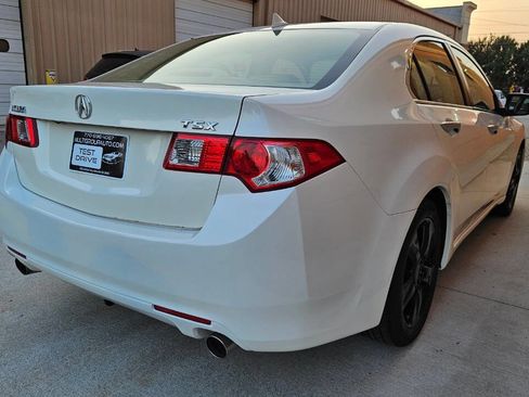 Used 2010 Acura TSX Sedan image 4