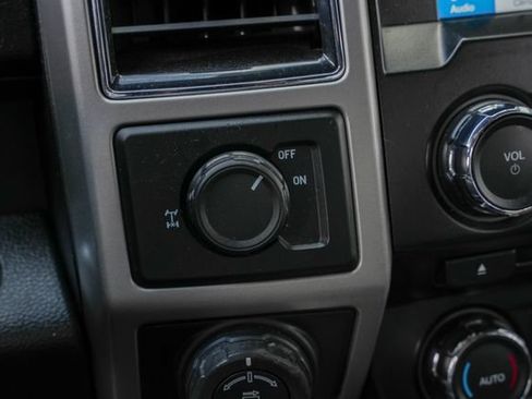 Used 2017 Ford F150 Lariat RWD image 46