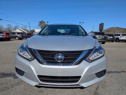 Used 2018 Nissan Altima 2.5 S w/ S Convenience Package image 9
