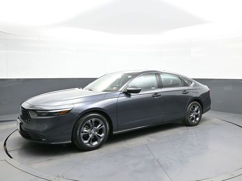 Certified 2023 Honda Accord EX image 10