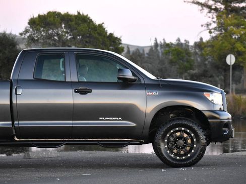 Used 2012 Toyota Tundra 4x4 Double Cab w/ Tow Pkg image 26