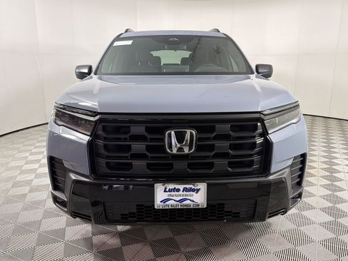 New 2026 Honda Pilot Sport image 6