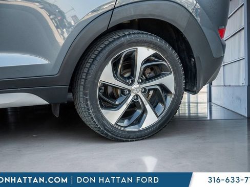 Used 2018 Hyundai Tucson Value w/ Cargo Package AWD/4WD image 39