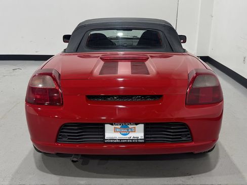 Used 2001 Toyota MR2 RWD image 15