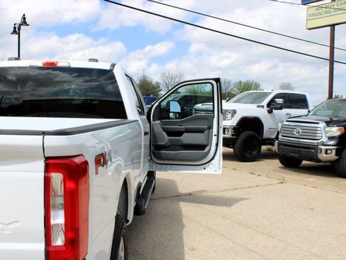 Used 2025 Ford F250 XLT AWD/4WD image 37