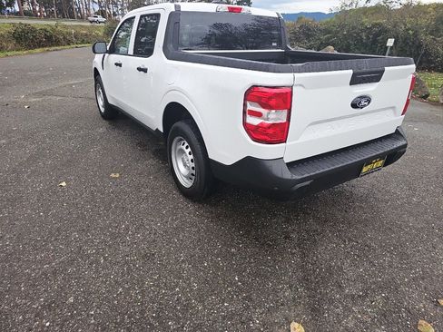 New 2025 Ford Maverick XL image 27