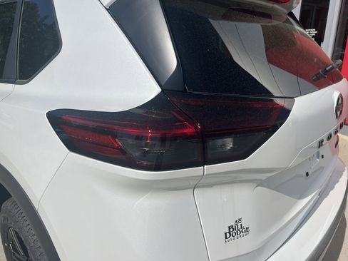 New 2026 Nissan Rogue SV AWD/4WD image 15