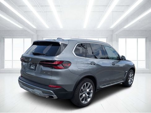 Used 2024 BMW X5 sDrive40i RWD image 3