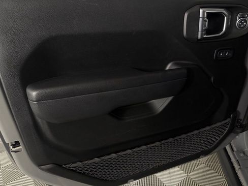 Used 2023 Jeep Wrangler Unlimited w/ Sun & Screen Package AWD/4WD image 27