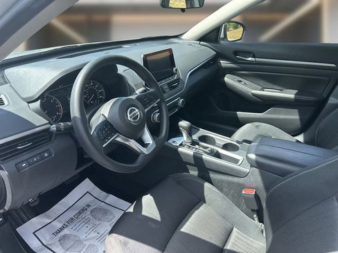 Used 2022 Nissan Altima 2.5 SV FWD image 6