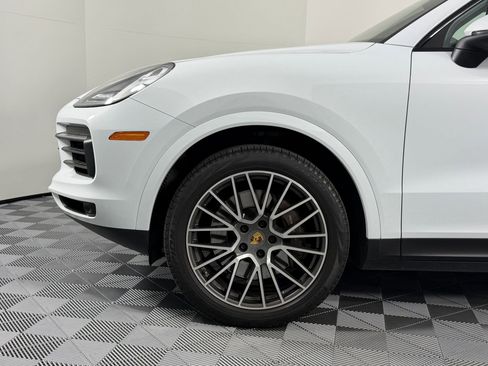 Certified 2023 Porsche Cayenne image 12