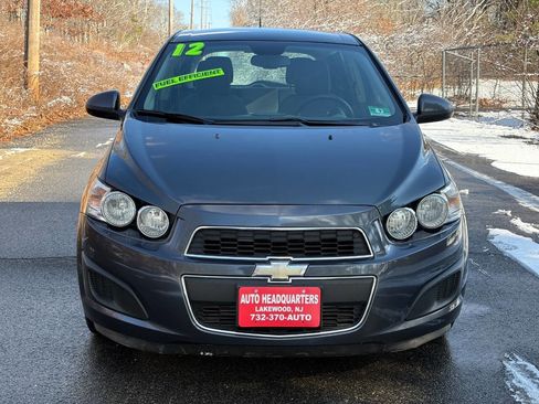 Used 2012 Chevrolet Sonic LT image 2