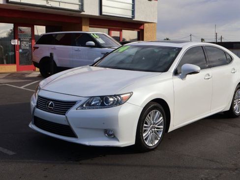 Used 2014 Lexus ES 350 w/ Premium Package image 3